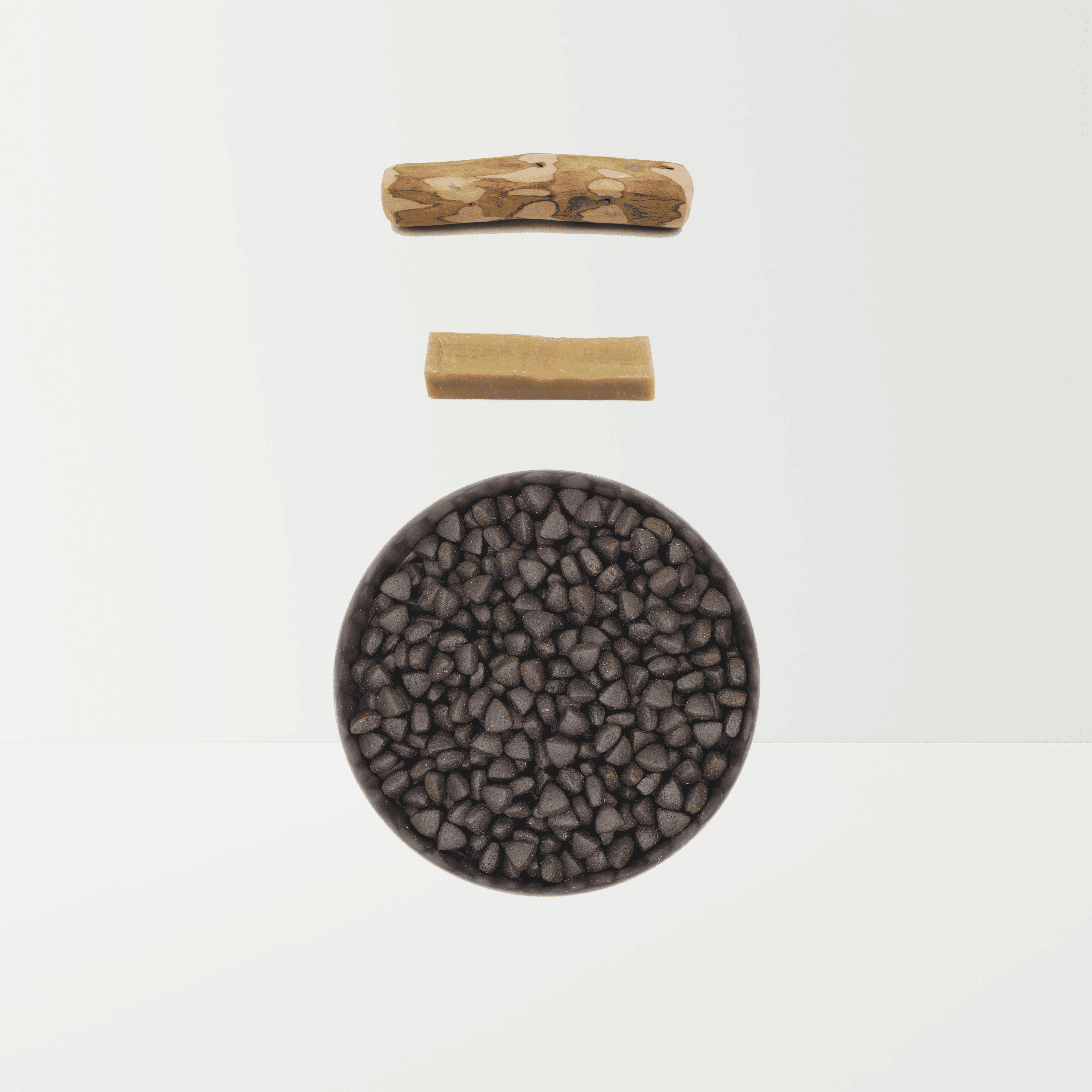 Pack découverte proposant des croquettes aux insectes hypoallergéniques et de la mastication pour chien avec du fromage de yak et du bois d'olivier