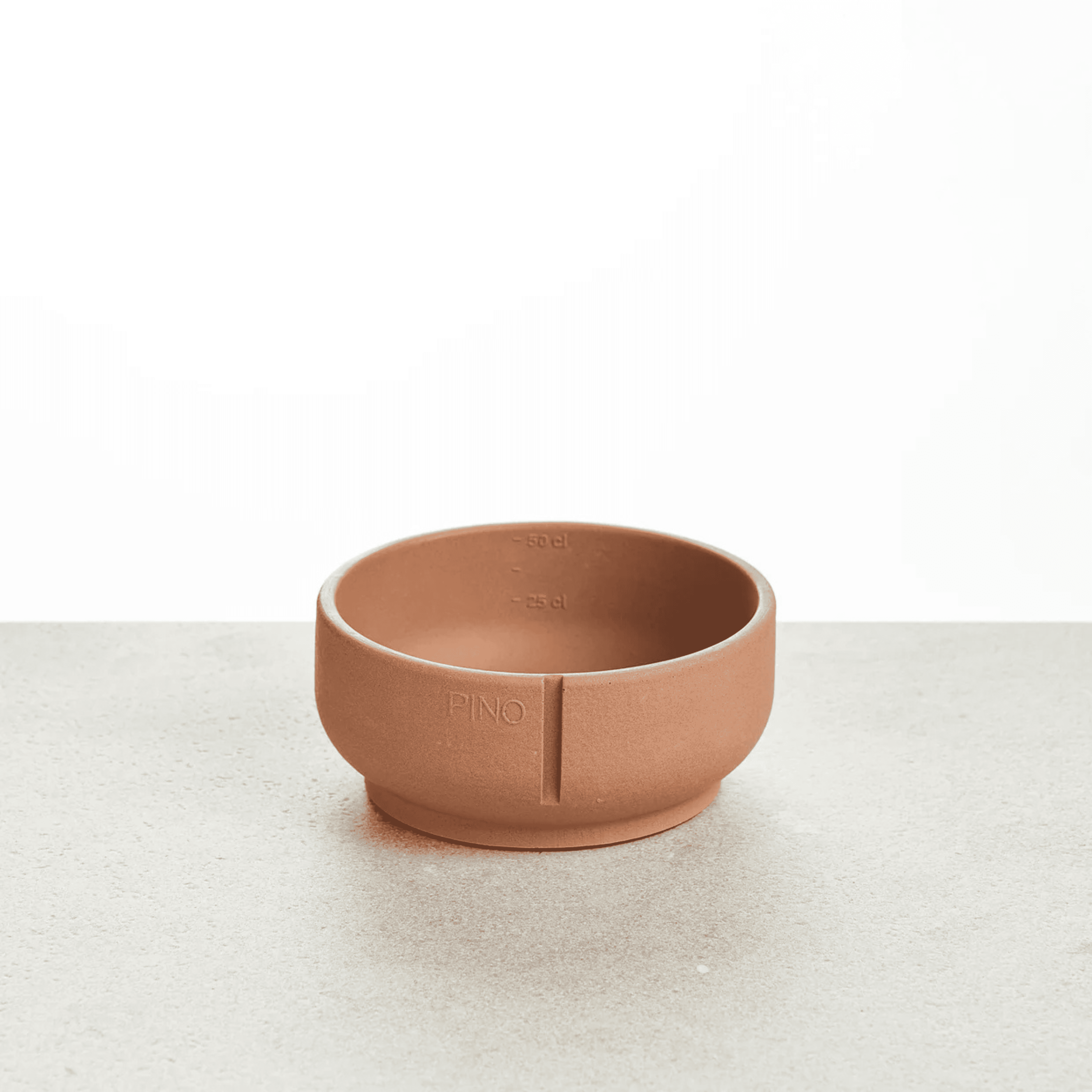 Gamelle pour chien design à base de sable, plus solide que les gamelles pour chien en céramique. Gamelle pour chien design. 